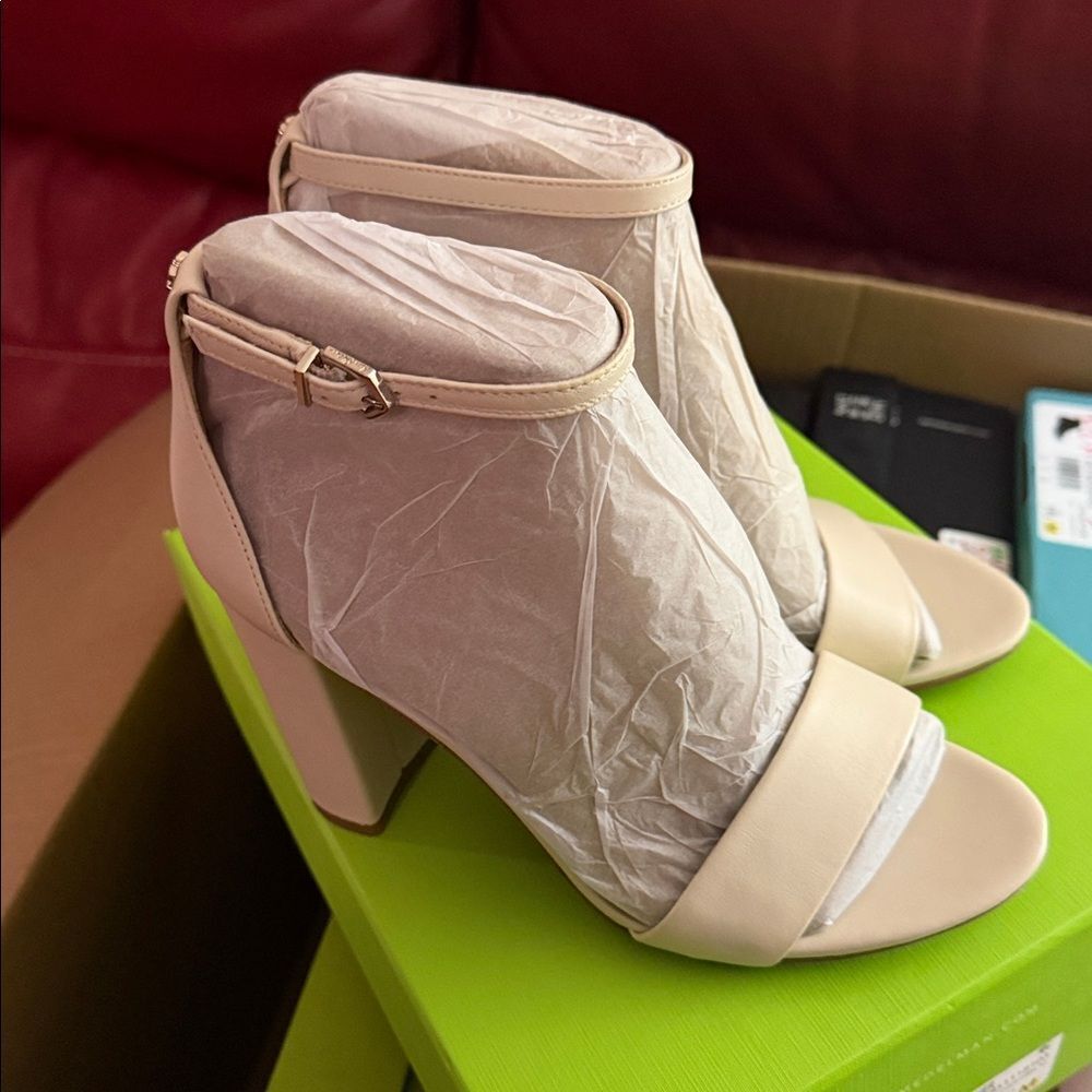 Sam Edelman Yaro Block Heel Sandal - Picture 5 of 14